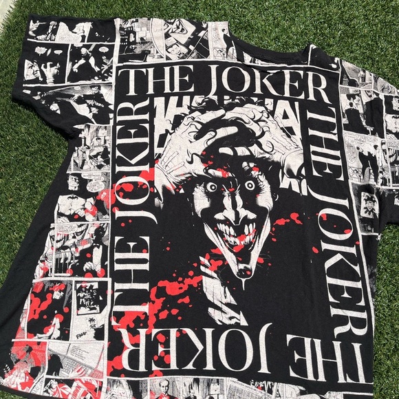 ‘19 DC Comics Full Print Joker Black Tee - Picture 3 of 5